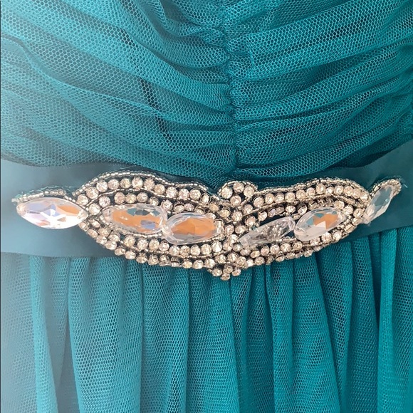 Lace Homecoming Dress - Picture 4 of 5